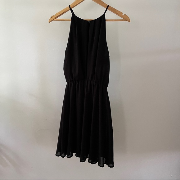 Little Black Dress - Picture 4 of 4